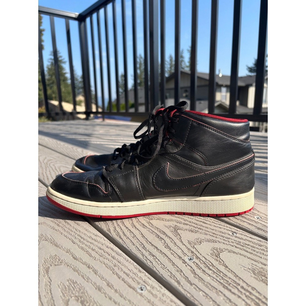 Nike Air Jordan 1 Retro Mid Black Red White Leather Mens Sneakers Shoes Size 12 - Picture 4 of 10